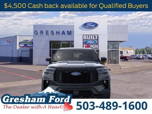 New 2026 Ford Explorer ST-Line w/ ST-Line Street Pack AWD/4WD image 6