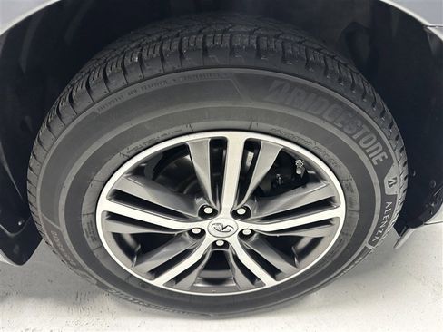 Used 2017 INFINITI QX60 AWD w/ Premium Package image 16