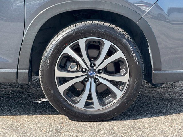 Used 2023 Subaru Forester Limited AWD/4WD image 3