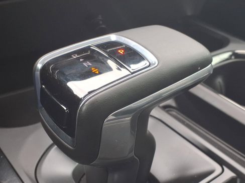 Used 2024 Chevrolet Silverado 1500 ZR2 w/ Technology Package AWD/4WD image 16