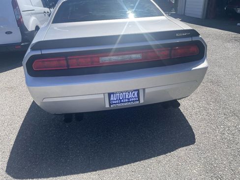 Used 2008 Dodge Challenger SRT8 RWD image 3