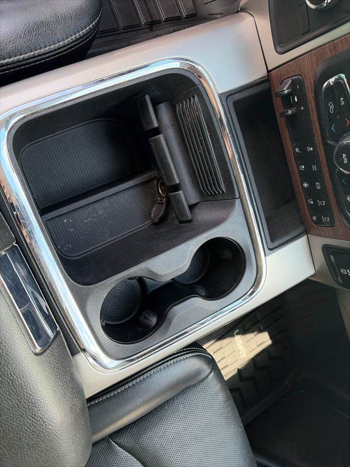 Used 2018 RAM 3500 Laramie w/ Convenience Group AWD/4WD image 11