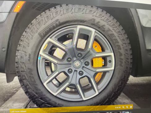 Used 2024 Rivian R1S Adventure AWD/4WD image 8
