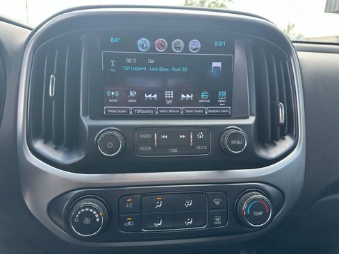 Used 2017 Chevrolet Colorado LT w/ LT Convenience Package image 19