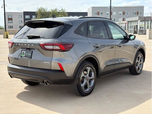 Used 2025 Ford Escape ST-Line AWD/4WD image 8