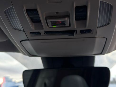 Used 2023 Toyota Highlander XLE image 23