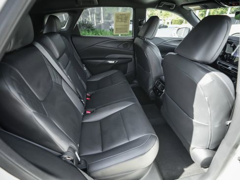 Used 2023 Lexus RX 350 Premium image 36