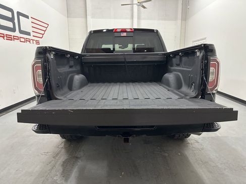 Used 2018 GMC Sierra 1500 Denali image 16