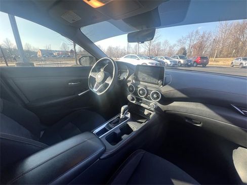 Used 2020 Nissan Sentra SR w/ Electronics Package image 25
