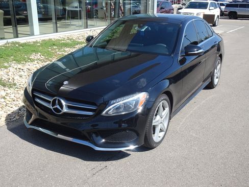 Used 2015 Mercedes-Benz C 300 4MATIC Sedan image 8