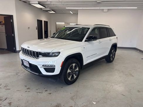 Used 2022 Jeep Grand Cherokee Limited 4xe AWD/4WD image 6