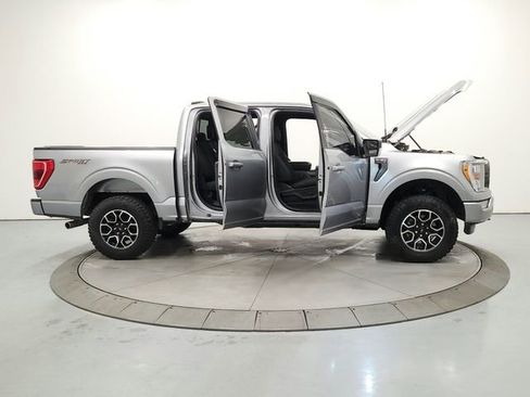 Used 2022 Ford F150 XLT w/ Equipment Group 302A High AWD/4WD image 16