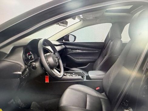 Used 2025 MAZDA MAZDA3 s image 3
