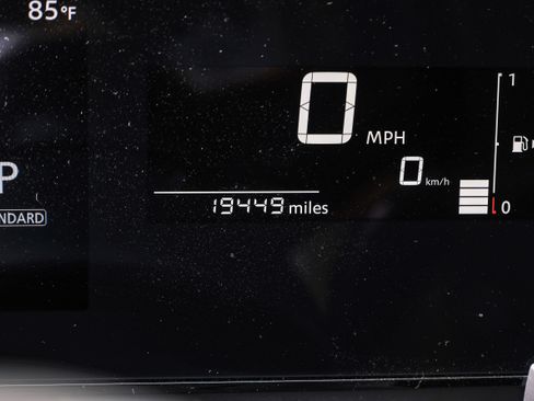 Used 2025 Nissan Kicks SV w/ Illumination Package FWD image 18