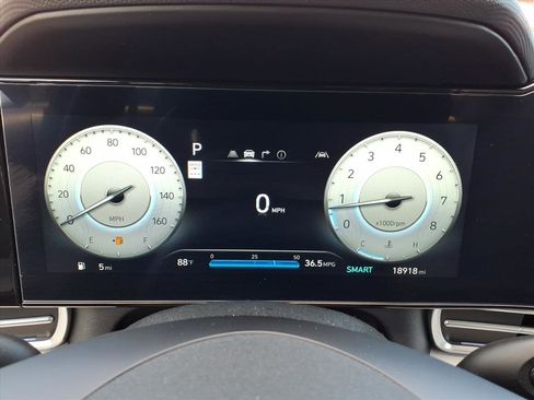 Certified 2024 Hyundai Elantra Limited image 25