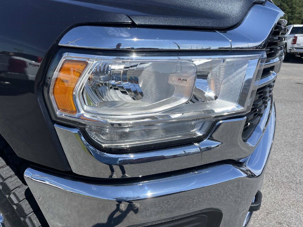 Used 2022 RAM 2500 Big Horn AWD/4WD image 34