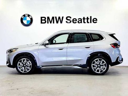 Used 2025 BMW X1 xDrive28i w/ Convenience Package AWD/4WD image 3
