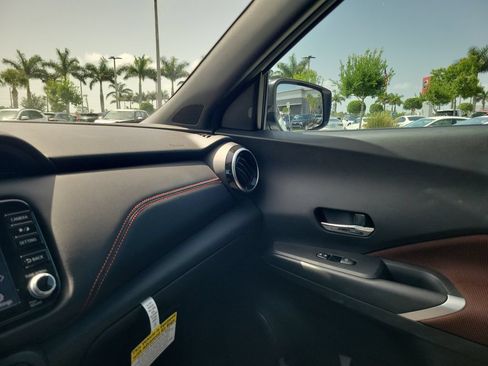 Used 2023 Nissan Kicks SR FWD image 26