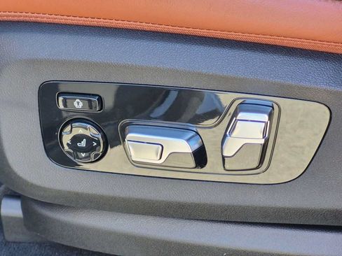 Used 2024 BMW ALPINA XB7 AWD/4WD image 18