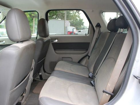 Used 2009 Mercury Mariner Premier FWD image 9