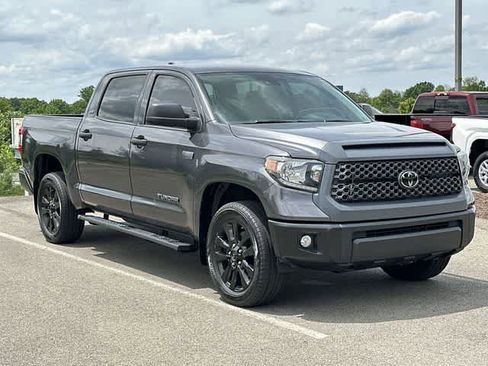 Used 2021 Toyota Tundra SR5 w/ SR5 Upgrade Package AWD/4WD image 27