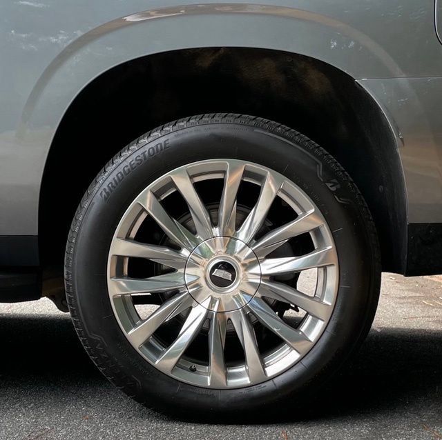 Used 2021 Cadillac Escalade ESV Premium Luxury AWD/4WD image 6
