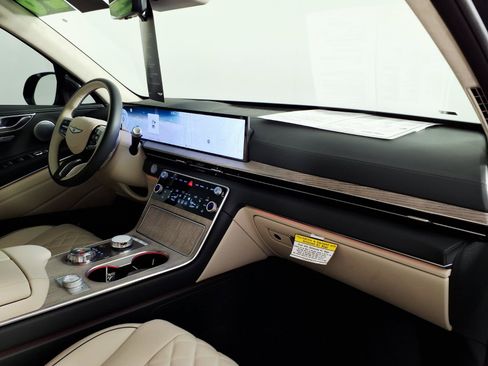 Certified 2026 Genesis GV80 3.5T Prestige AWD/4WD image 9