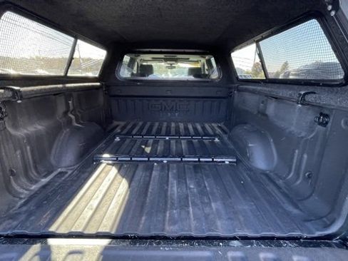 Used 2019 GMC Sierra 2500 SLT w/ All Terrain HD Package image 6