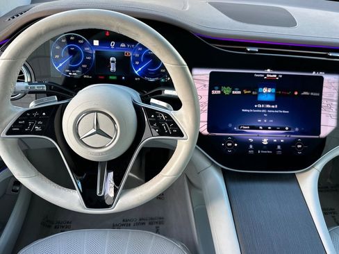 Certified 2023 Mercedes-Benz EQS 580 4MATIC SUV image 29