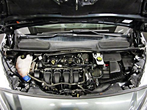 Used 2019 Ford Transit Connect XLT image 21