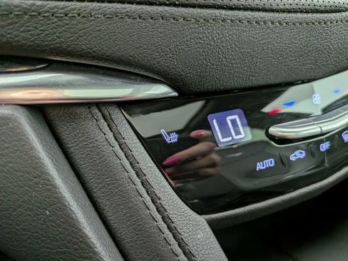 Certified 2023 Cadillac XT5 Premium Luxury w/ LPO, Floor Liner Package AWD/4WD image 9