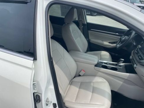 Used 2019 Nissan Altima 2.5 Platinum FWD image 44
