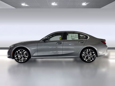 Used 2026 BMW 330i Sedan w/ Premium Package image 2
