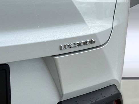 Certified 2025 Lexus UX 300h FWD image 21
