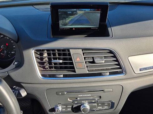 Used 2018 Audi Q3 2.0T Premium image 17