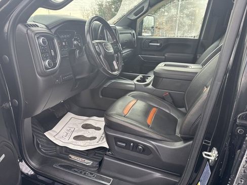 Used 2022 GMC Sierra 2500 AT4 w/ AT4 Premium Plus Package image 18