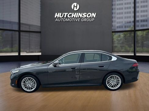 Used 2025 BMW 530i RWD image 4