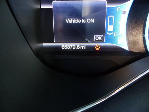 Used 2016 Ford C-MAX Energi SEL FWD image 23