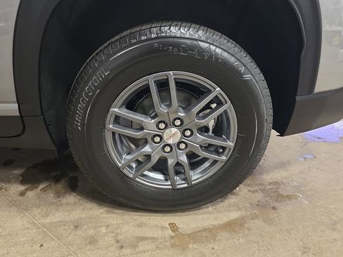 New 2026 GMC Acadia Elevation w/ LPO, Floor Liner Package AWD/4WD image 41