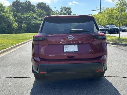 Certified 2025 Nissan Rogue S AWD/4WD image 8
