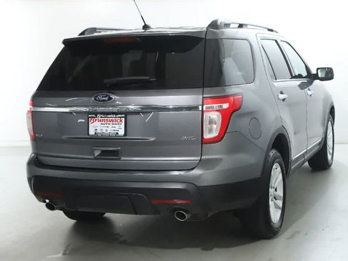 Used 2013 Ford Explorer XLT AWD/4WD image 50