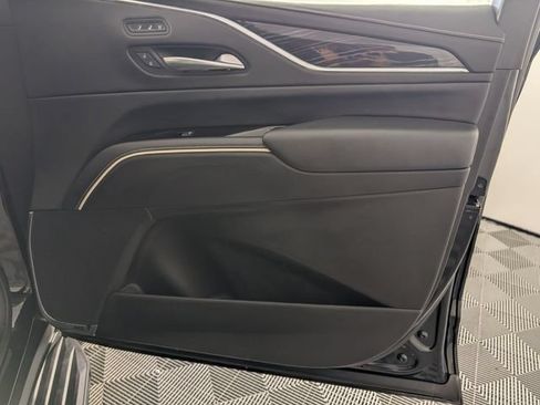 Used 2023 Cadillac Escalade Sport AWD/4WD image 38