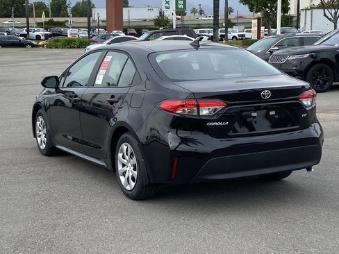 Used 2026 Toyota Corolla LE image 4