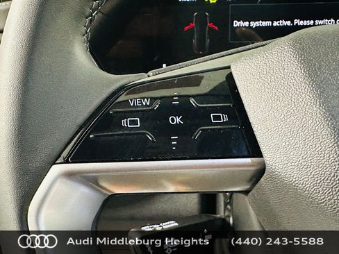 Certified 2025 Audi Q5 Premium w/ Convenience Package AWD/4WD image 17