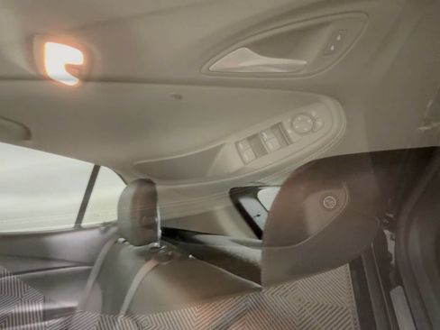 Used 2022 Buick Encore GX Select w/ Sport Touring Package FWD image 23
