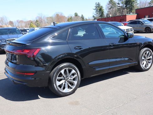 Used 2021 Audi e-tron Premium Plus w/ Premium Plus Package AWD/4WD image 5