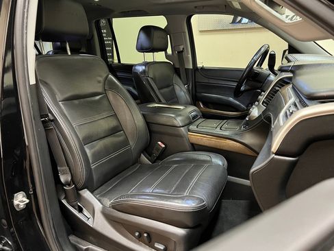 Used 2020 GMC Yukon XL Denali w/ Denali Premium Package RWD image 49