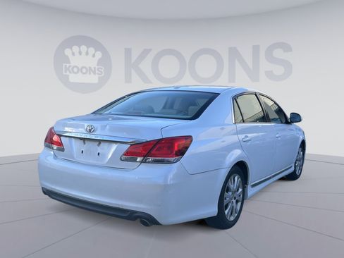 Used 2011 Toyota Avalon image 7