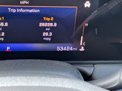 Used 2024 Chevrolet TrailBlazer RS image 37