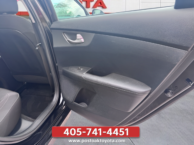 Used 2019 Kia Forte LXS FWD image 16